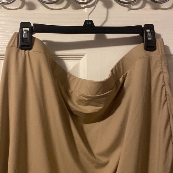 Solid Khaki Bodycon Skirt - Picture 7 of 9